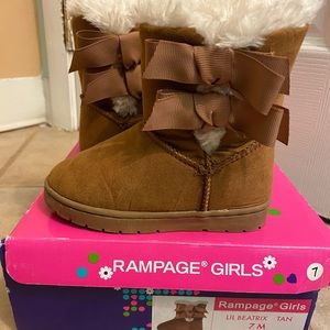 Girls boots with bow, brand new with box